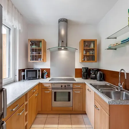 With Private Terrace In Velmede Apartamento