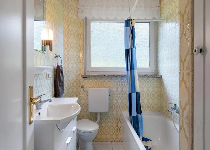 With Private Terrace In Velmede Lejlighed *